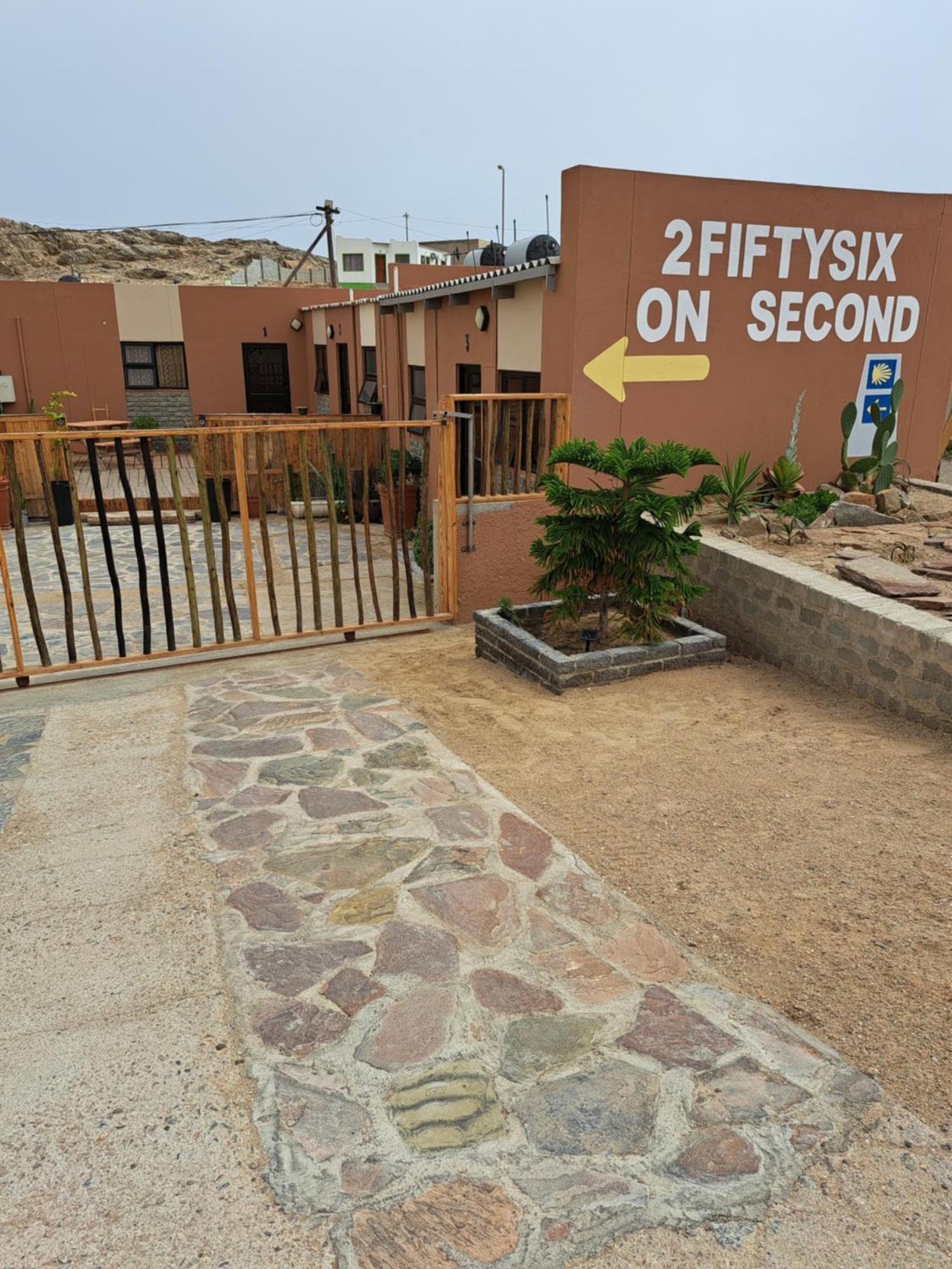 Apartamento 2Fiftysix On Second Lüderitz Exterior foto